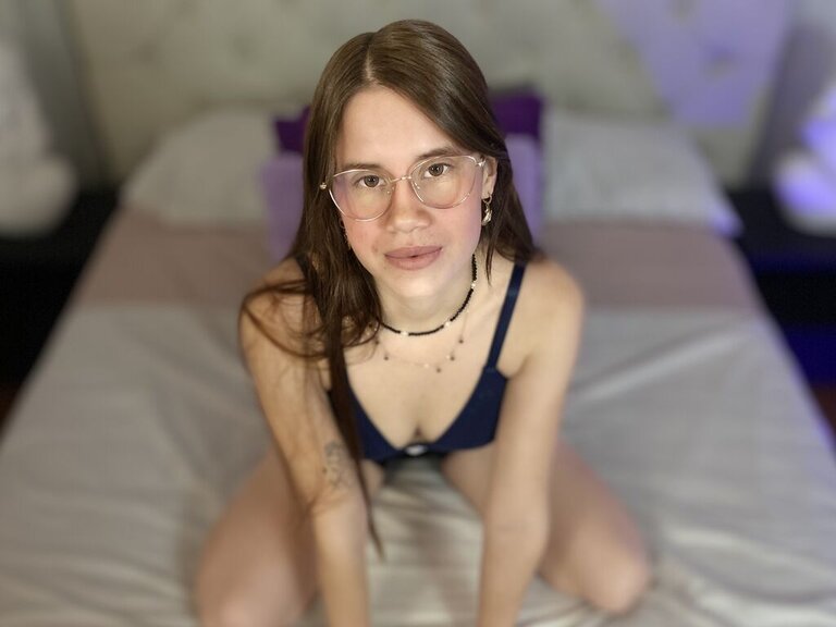 View HannahJune Naked Private
