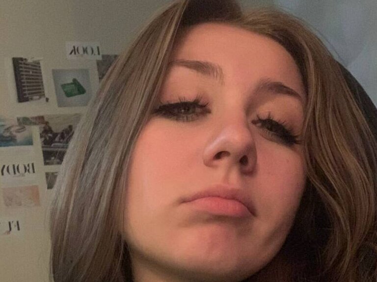 View KatiesPiers Naked Private