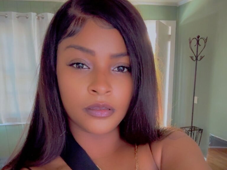 View Liyyah Naked Private