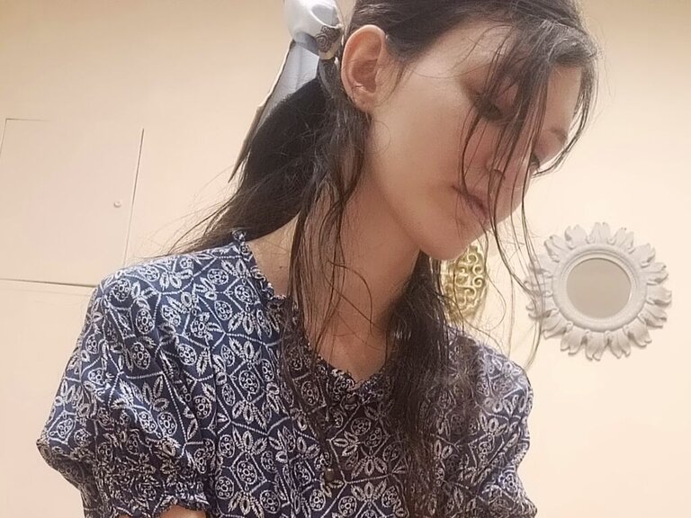 View MillieStrife Naked Private