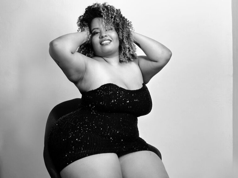 View SamanthaHansen Naked Private