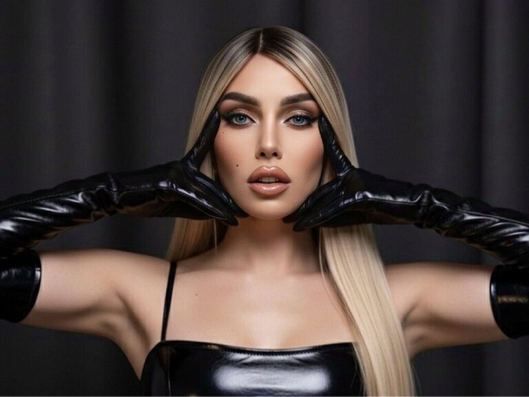 View BellaJenns Naked Private